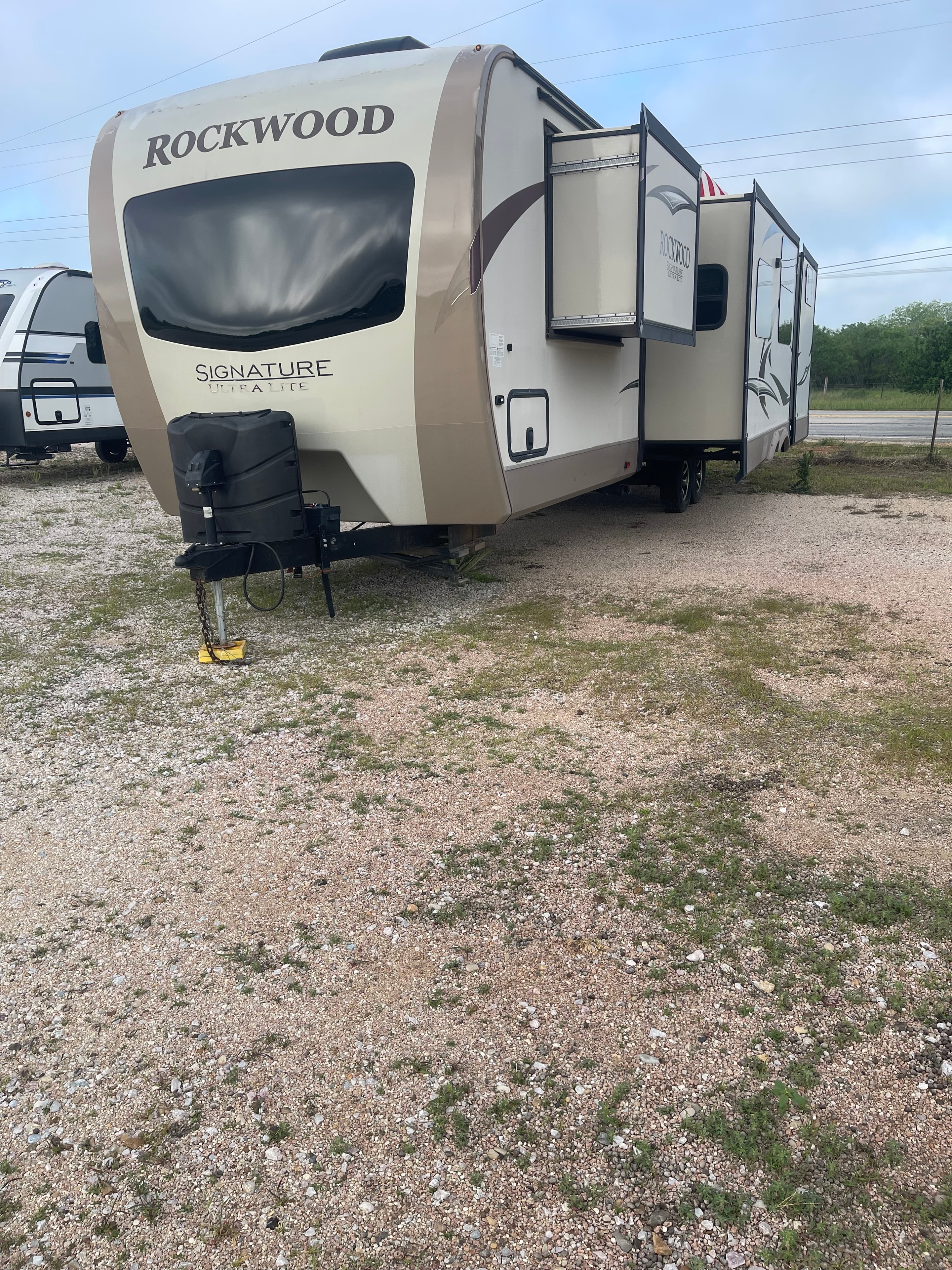 2018 Forest River Rockwood travel trailer